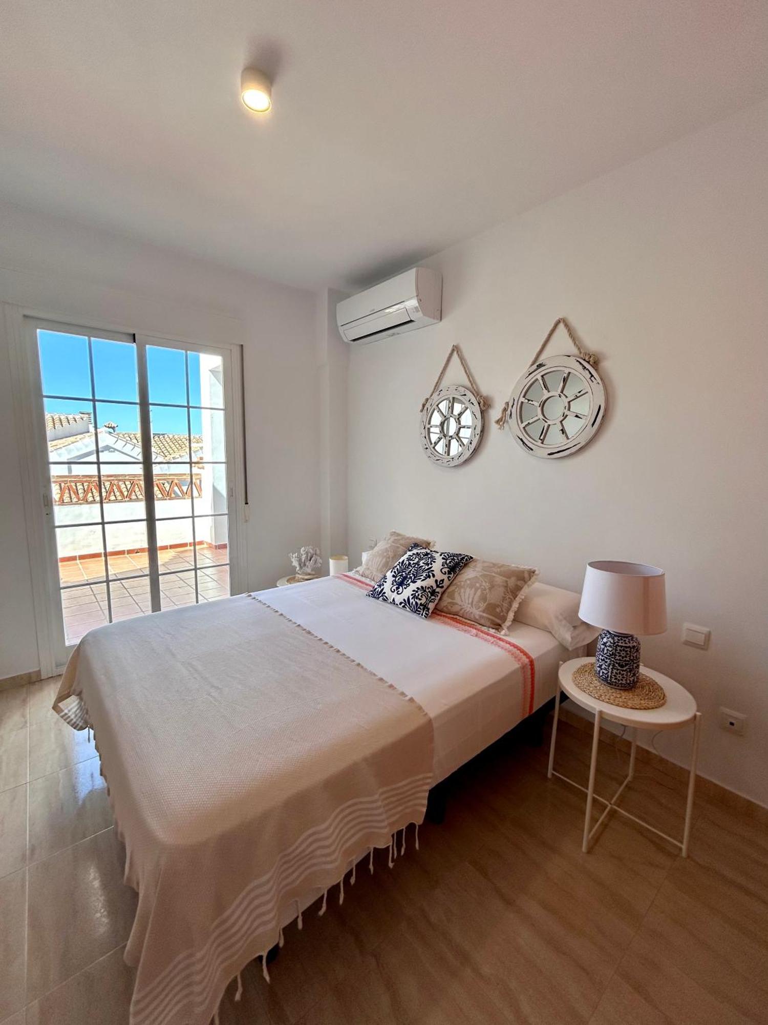 נרחה Apartamentos Pacifico מראה חיצוני תמונה